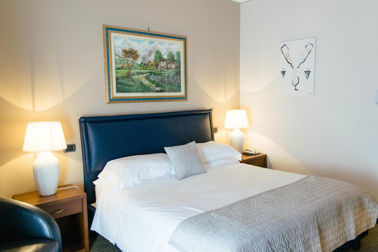 Villa San Carlo Cortemilia Extérieur photo